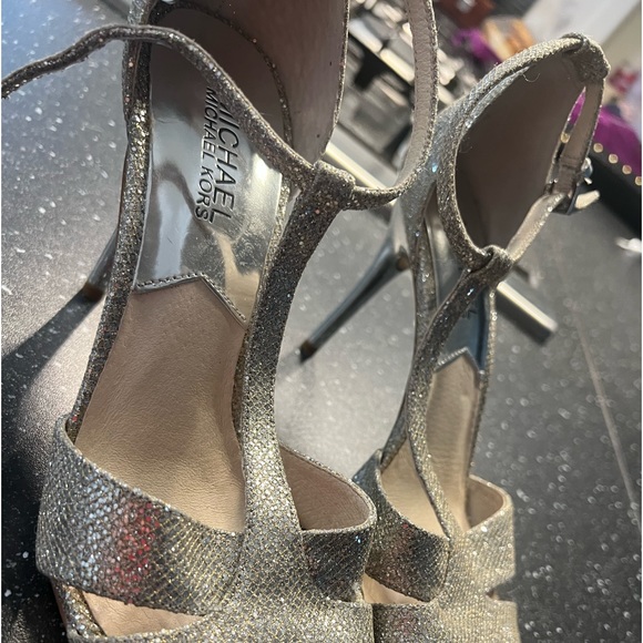 Michael Kors Glitter Heels - Picture 4 of 6